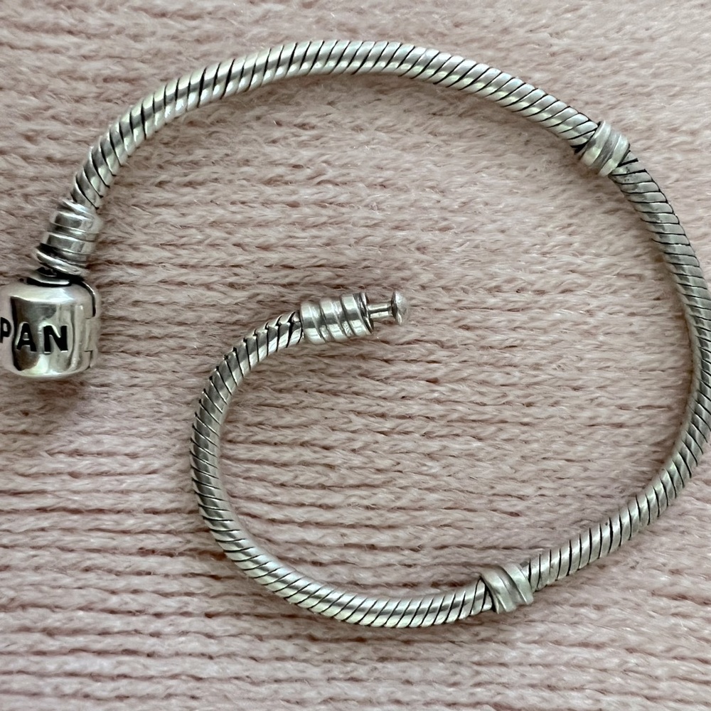Authentic PANDORA 7” Bracelet